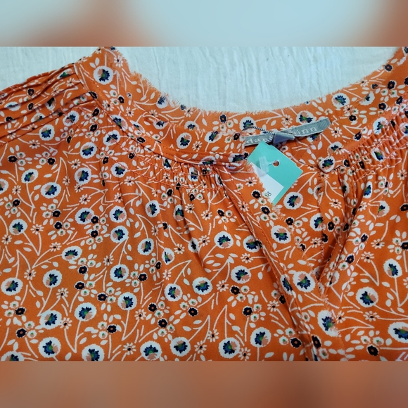 Daniel Rainn Bernal Split Neck Blouse in Orange Size Medium NWT - Picture 4 of 5